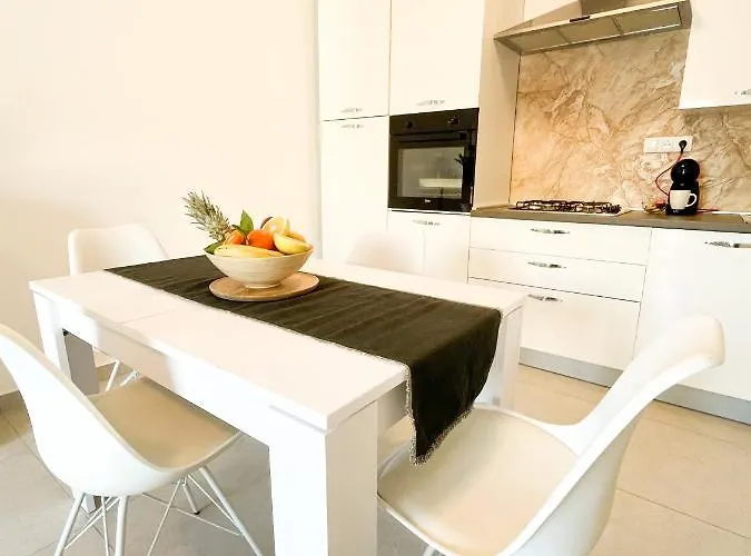 Stylish View * Bellela * * コルチュラ